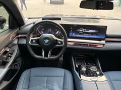 BMW 5 Series 530Li Luxury M Sport Package - ფოტო 6
