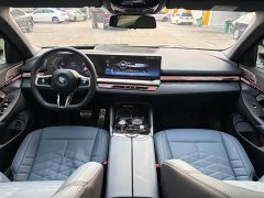 BMW 5 Series 530Li Luxury M Sport Package - ფოტო 9