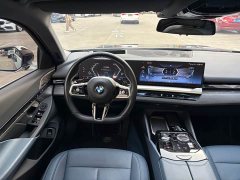 BMW 5 Series 530Li Luxury M Sport Package - ფოტო 7