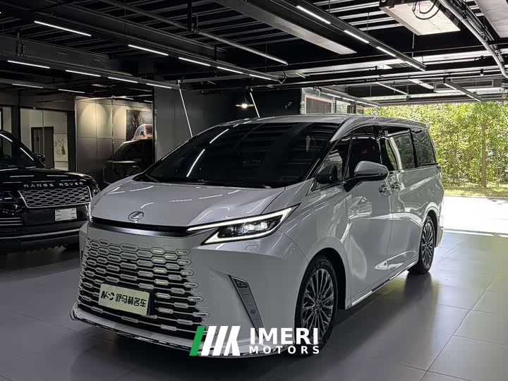 Lexus LM 500h Four-Seater Imperial Edition