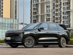 IM Motors Zhiji LS8 52 Max Luxury Six-Seater - фото 1
