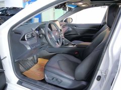 Toyota Camry 2.0G Luxury - ფოტო 9