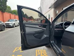 Volkswagen Jetta VS7 280TSI Automatic Comfort Edition - ფოტო 19