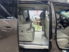 Buick GL8 2023 Land Executive Cabin 652T Luxury - ფოტო 13