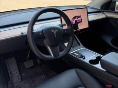Tesla Model Y Long Range All-Wheel Drive - ფოტო 8