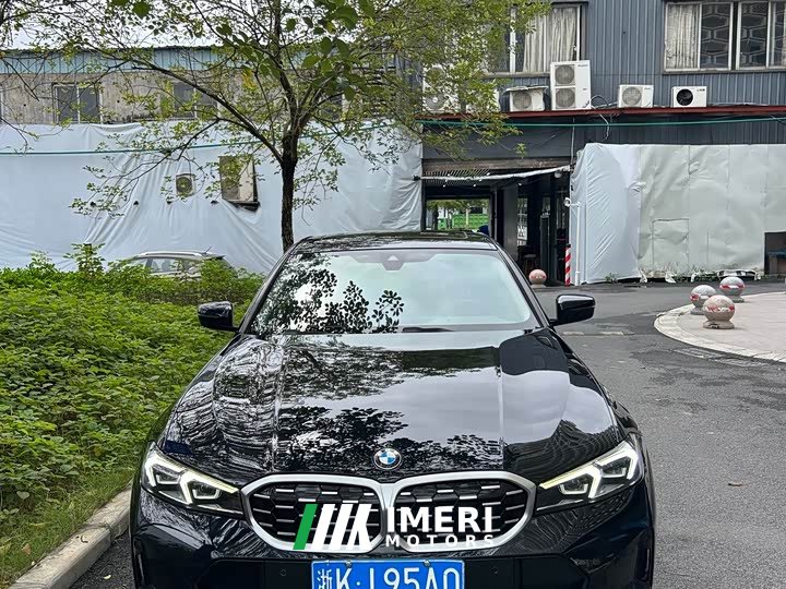 BMW 3 Series 325i M Sport Package - ავტომობილი ჩინეთიდან