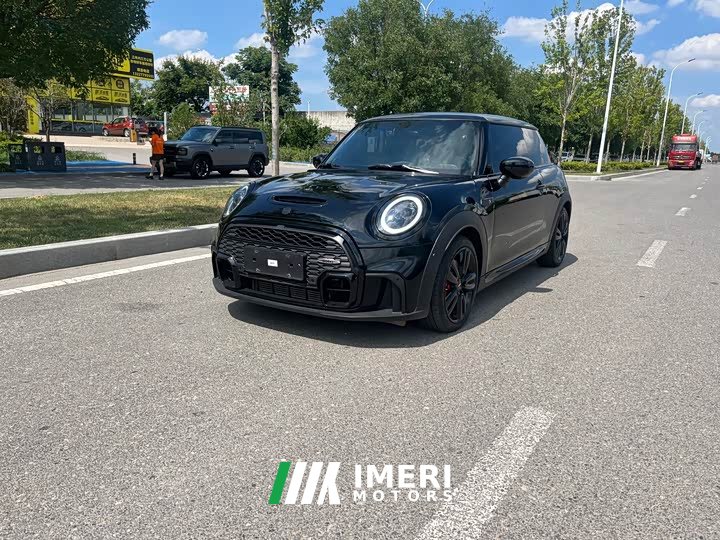 BMW MINI 2.0T COOPER S Artist - ავტომობილი ჩინეთიდან