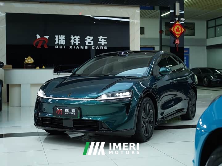 Luxeed Zhiji R7 Extended Range Max (192-Channel LiDAR) - автомобиль из Китая