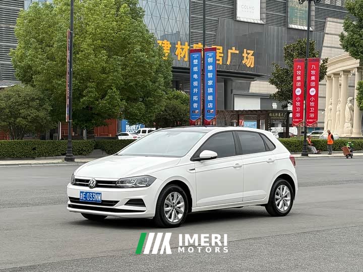 Mercedes-Benz Polo Plus 1.5L Automatic Panoramic Comfort Edition - ავტომობილი ჩინეთიდან