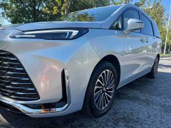 Buick GL8 New Energy Lusang Respect Edition - ფოტო 4