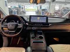 Toyota Sienna 2.5L Hybrid Comfort Edition - ფოტო 4