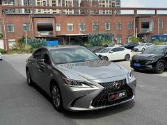 Lexus ES 2022 300h Excellence Edition - ფოტო 3