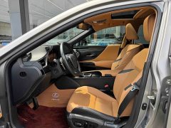 Lexus ES 2022 300h Excellence Edition - ფოტო 4