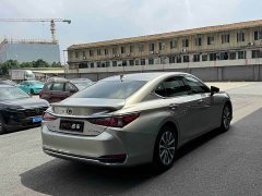 Lexus ES 2022 300h Excellence Edition - ფოტო 9