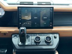 Land Rover Defender 110 P400 X - ფოტო 17