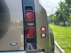 Land Rover Defender 2020 110 P400 HSE - ფოტო 18