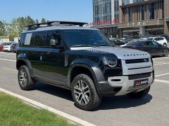 Land Rover Defender 110 P400 Dark Edition - ფოტო 3