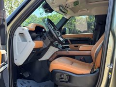 Land Rover Defender 110 3.0T P400 Dark Edition - ფოტო 11