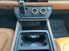 Land Rover Defender 110 3.0T P400 Dark Edition - ფოტო 18