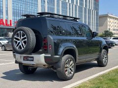 Land Rover Defender 110 3.0T P400 Dark Edition - ფოტო 6