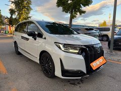 Honda Elysion 2.0L e:HEV Luxury Black Jazz Edition - photo 3