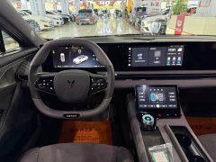 Avatr Lantu Zhuiguang 2024 PHEV AWD Extended Range Executive - ფოტო 18