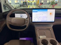 XPeng X9 Pure Electric 740 Extended Range Max - ფოტო 18