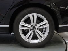 Volkswagen Magotan Popular Edition 280TSI DSG Comfort - ფოტო 20