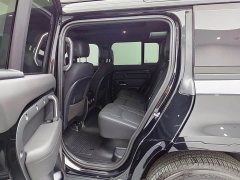 Land Rover Defender 110 3.0T P400 X-Dynamic HSE - ფოტო 14
