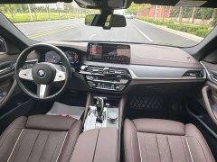 BMW 5 Series 530Li Luxury M Sport Package - ფოტო 4