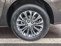 Buick GL8 Land Official Business Class 652T Comfort Edition - ფოტო 16