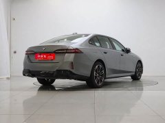 BMW 5 Series 530Li Premier M Sport Package - ფოტო 4