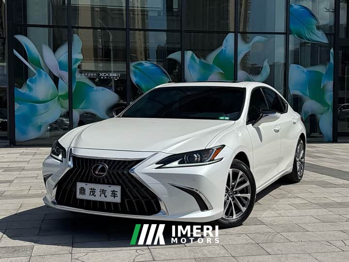 Lexus ES 2022 200 Excellence Edition - ავტომობილი ჩინეთიდან