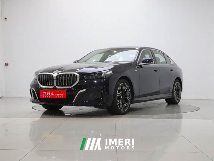 BMW 5 Series 2024 530Li Luxury M Sport Package - ავტომობილი ჩინეთიდან