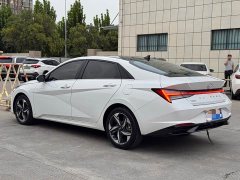 Hyundai Elantra 2022 1.5L CVT Luxury - ფოტო 4