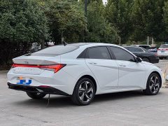 Hyundai Elantra 2022 1.5L CVT Luxury - ფოტო 6