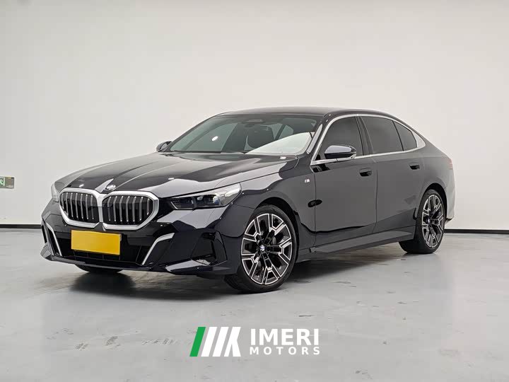 BMW 5 Series 530Li Luxury M Sport Package - ავტომობილი ჩინეთიდან