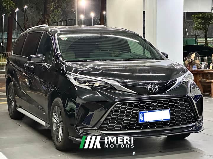 Geely Gravia 2024 2.5L Hybrid Prestige Plus AWD - ავტომობილი ჩინეთიდან