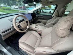 Li Auto i8 2025 Standard Edition - ფოტო 11