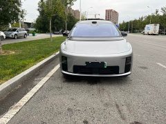 Li Auto i8 2025 Standard Edition - ფოტო 2
