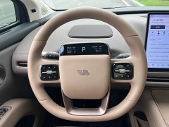 Li Auto i8 2025 Standard Edition - ფოტო 5