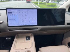 Li Auto i8 2025 Standard Edition - ფოტო 7
