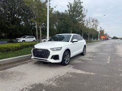 Audi Q5L Sportback 40 TFSI Luxury - ფოტო 1