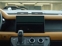 Land Rover Defender 2024 110 3.0T P400 X-DYNAMIC HSE - ფოტო 16