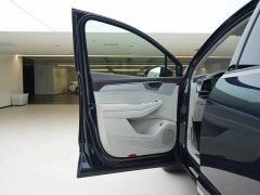 Volkswagen Teramont 2022 380TSI AWD Luxury Jiajing Pro 7-Seater - ფოტო 15