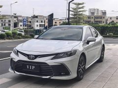 Toyota Camry 2.5G Luxury Edition - ფოტო 1