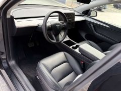 Tesla Model Y Rear-Wheel Drive - ფოტო 10