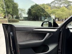 Tesla Model Y Rear-Wheel Drive - ფოტო 12