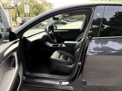 Tesla Model Y Rear-Wheel Drive - ფოტო 13