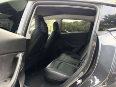Tesla Model Y Rear-Wheel Drive - ფოტო 16